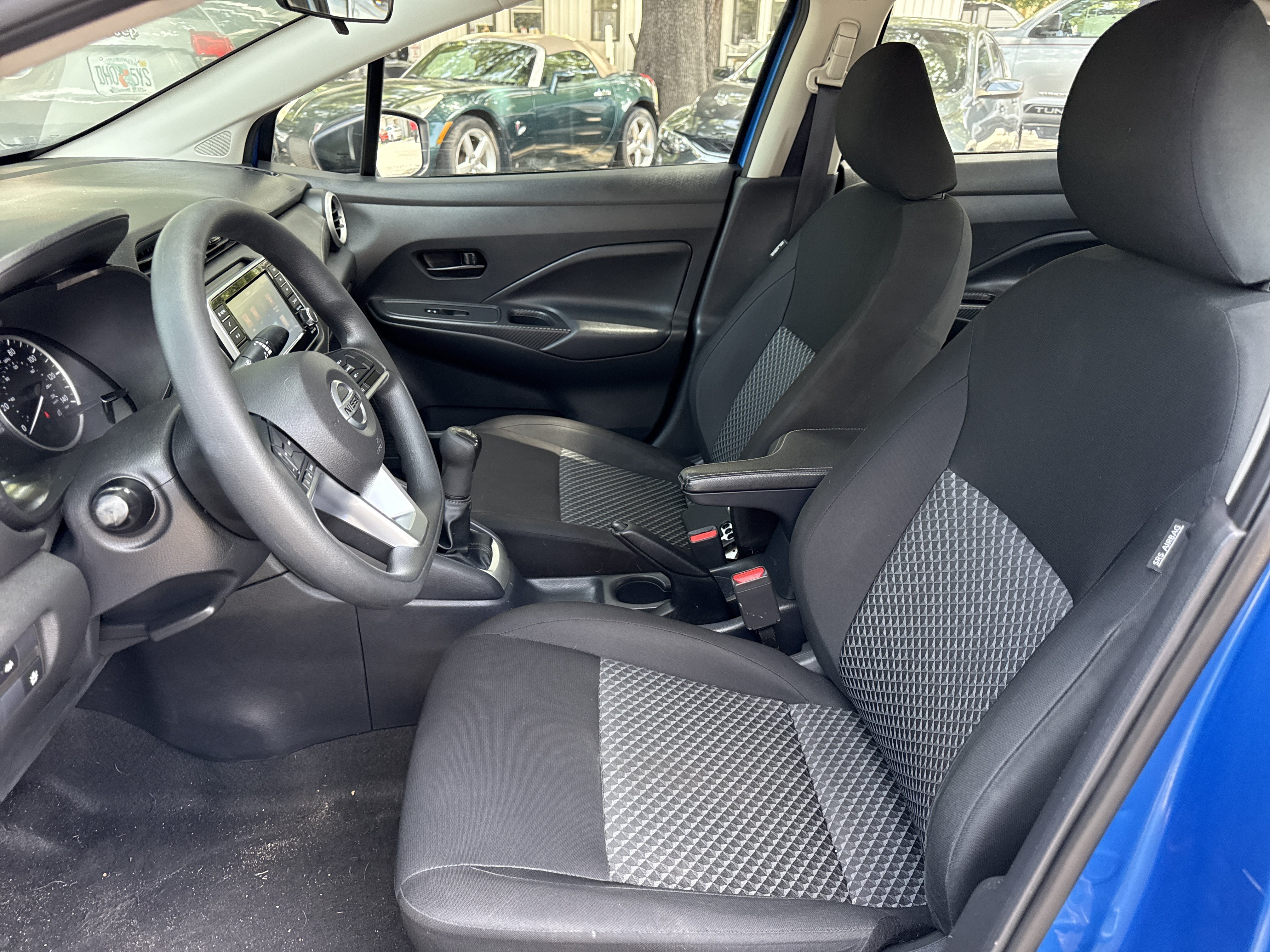 Used 2021 Nissan Versa S FWD image 9