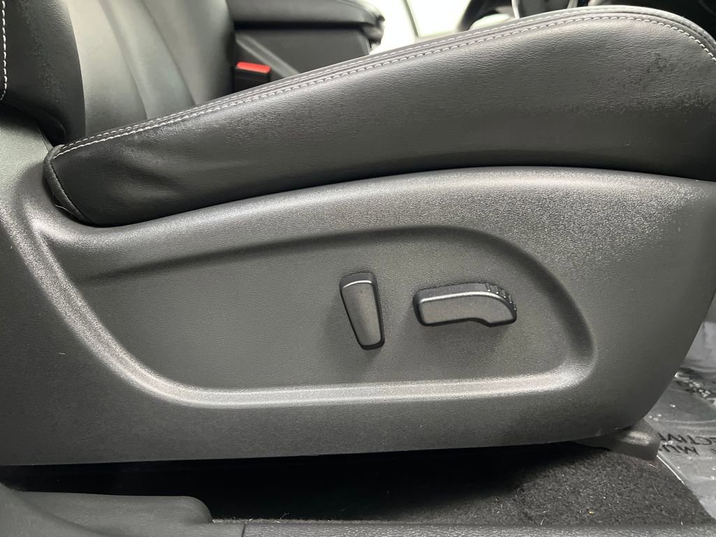 Used 2024 Nissan Murano SV image 23