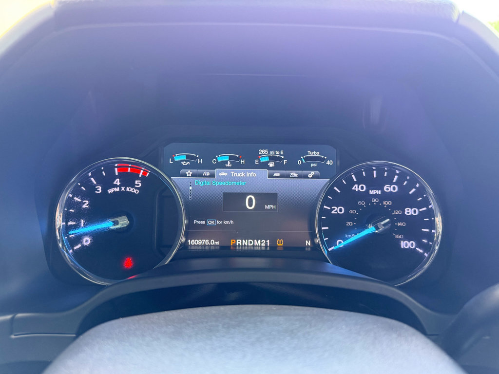 Used 2018 Ford F350 Platinum w/ Platinum Ultimate Package AWD/4WD image 21