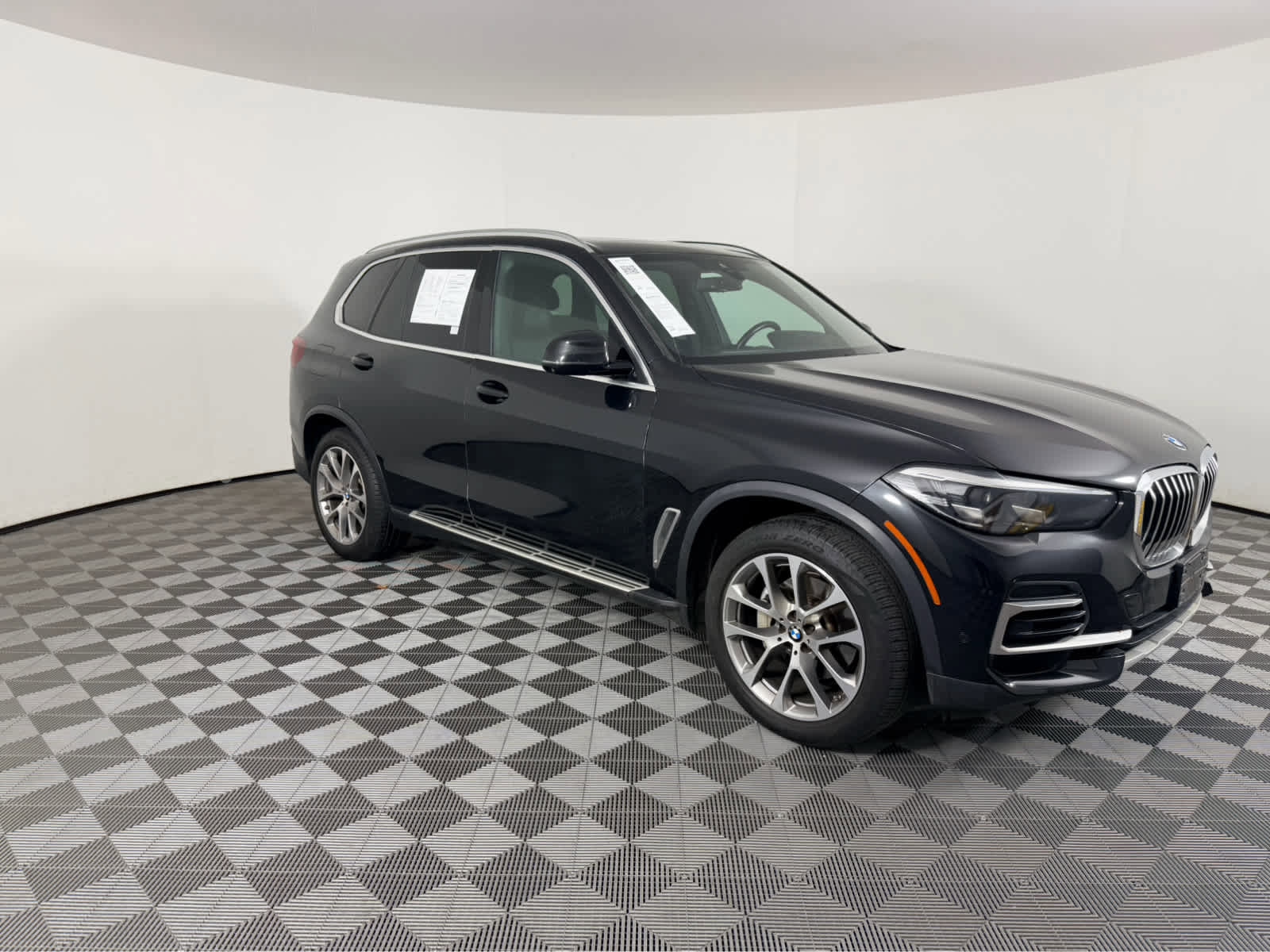 Used 2023 BMW X5 xDrive40i image 2