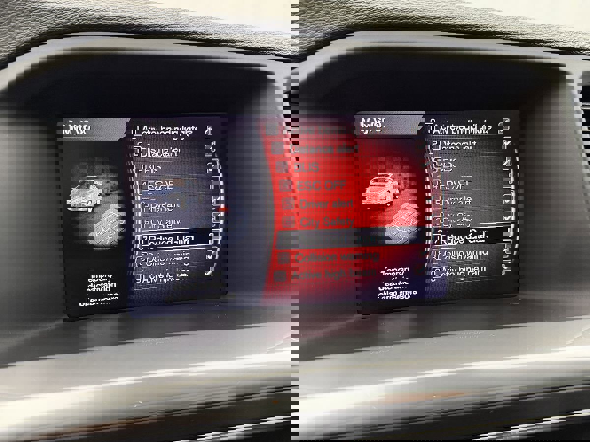 Used 2018 Volvo V60 T6 Polestar image 30