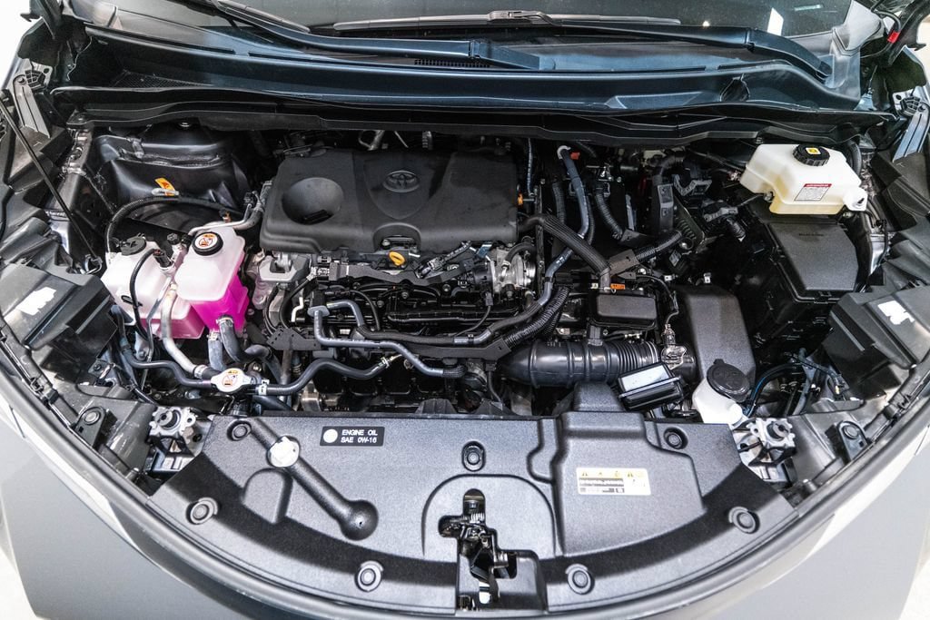 Used 2025 Toyota Sienna LE FWD image 37