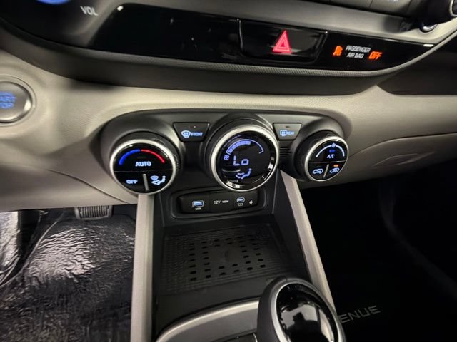 New 2026 Hyundai Venue SEL FWD image 18