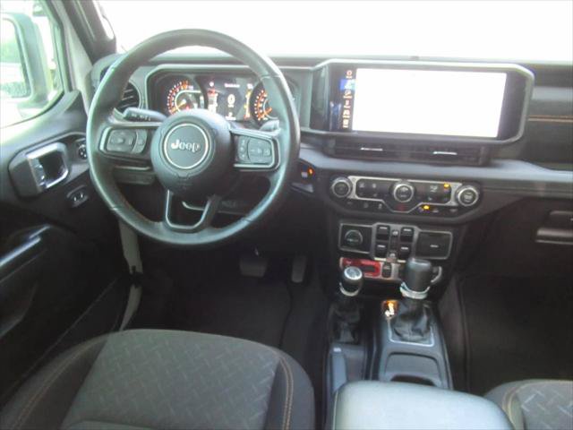 Certified 2024 Jeep Gladiator Mojave w/ Safety Group AWD/4WD image 16