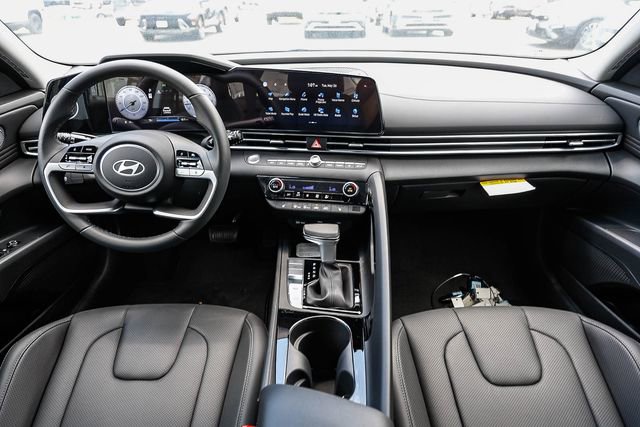 New 2026 Hyundai Elantra Limited FWD image 12