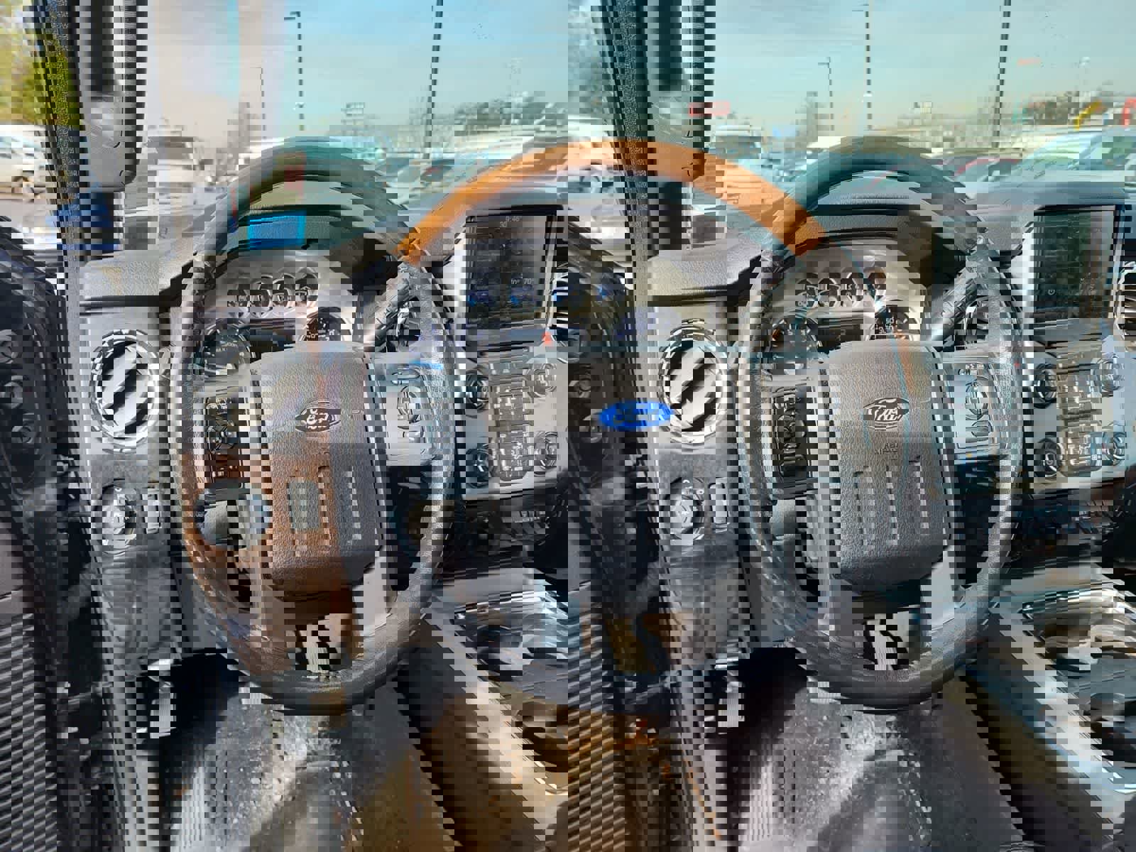 Used 2015 Ford F250 Platinum w/ FX4 Off-Road Package image 10