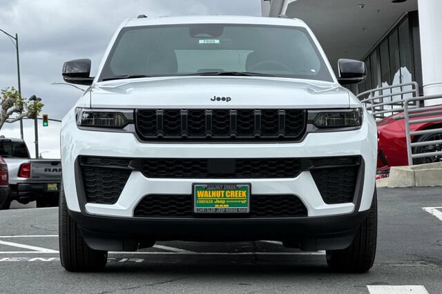 New 2026 Jeep Grand Cherokee Altitude AWD/4WD image 6