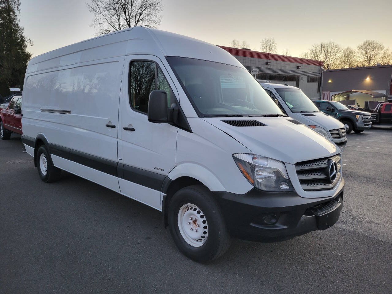 Used 2016 Mercedes-Benz Sprinter 2500 image 7