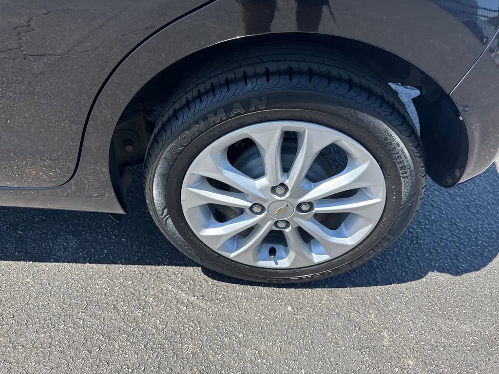 Used 2019 Chevrolet Spark LT image 20