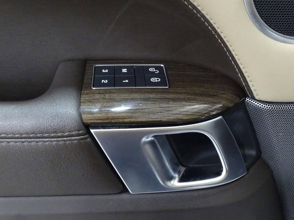 Used 2018 Land Rover Range Rover Sport SE image 18