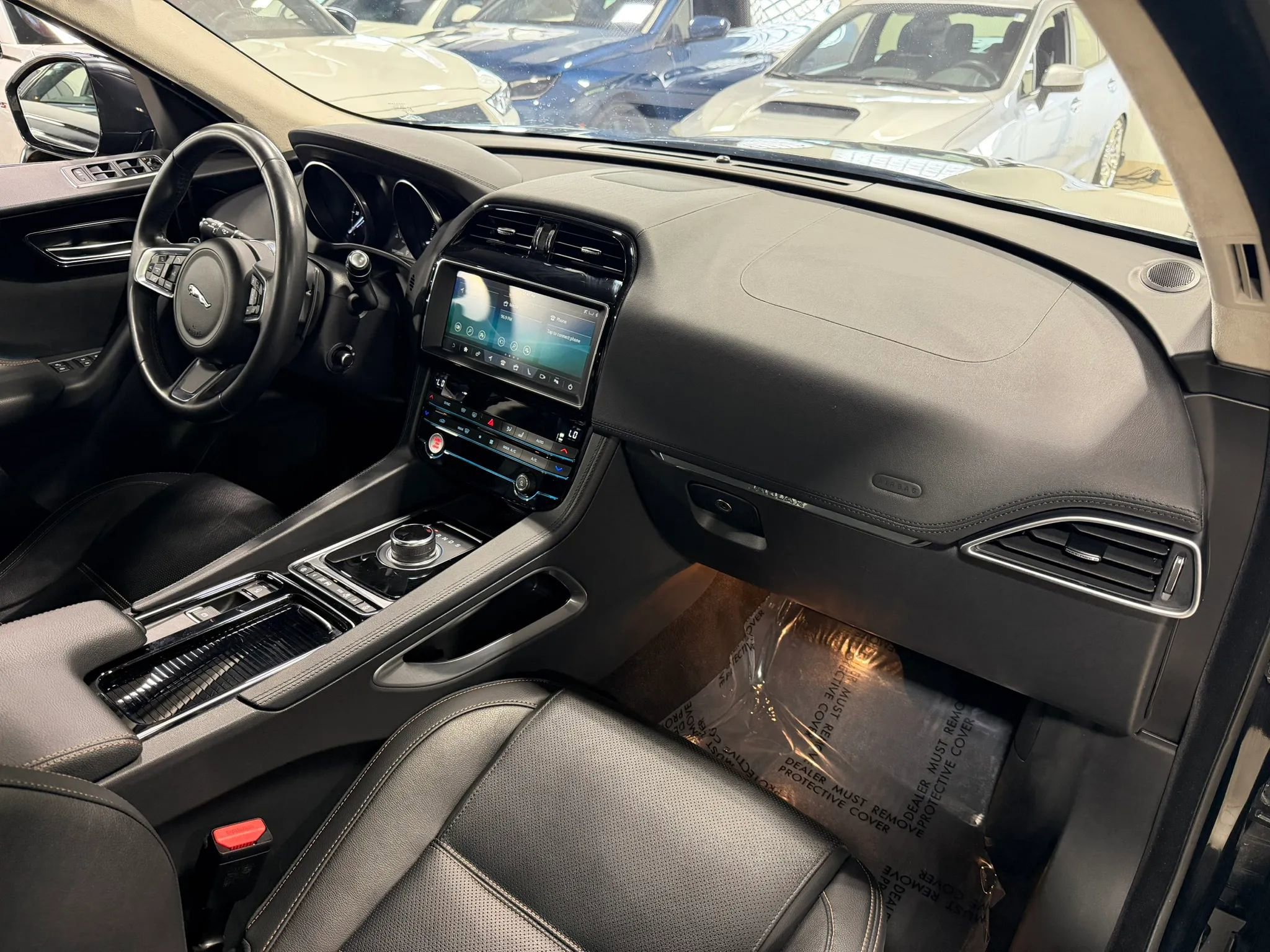 Used 2019 Jaguar F-PACE Prestige AWD/4WD image 13