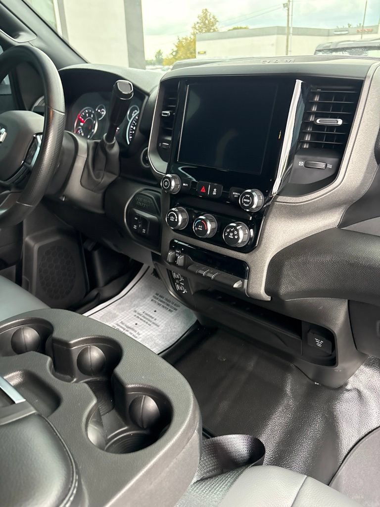 Used 2025 RAM 3500 Tradesman w/ Chrome Appearance Group AWD/4WD image 25