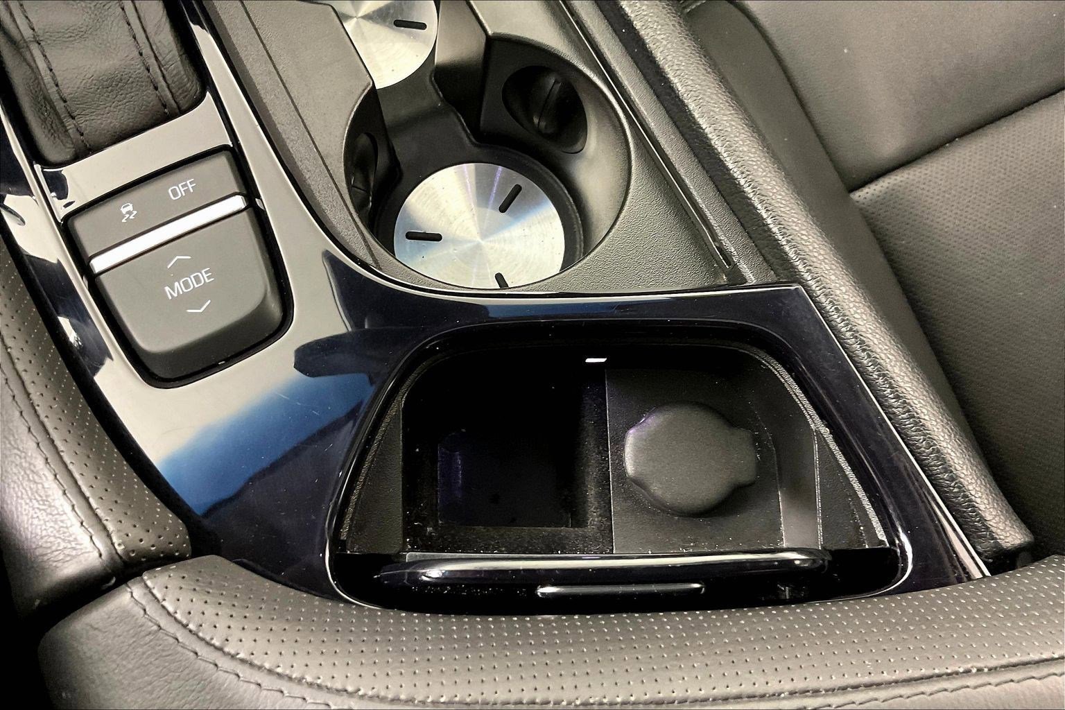 Used 2018 Cadillac CTS Luxury RWD image 16