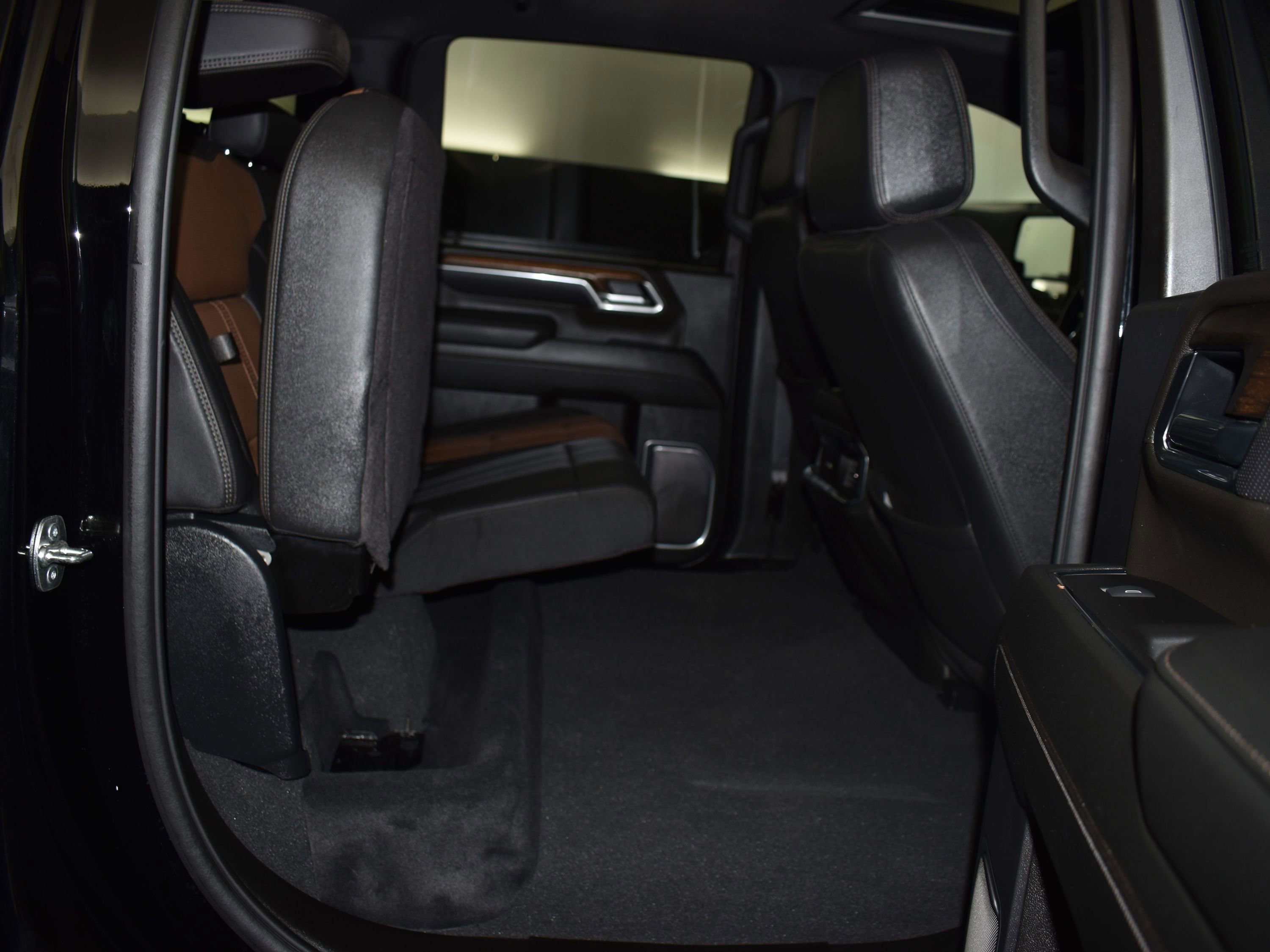 Used 2025 Chevrolet Silverado 2500 High Country w/ High Country Premium Package image 17