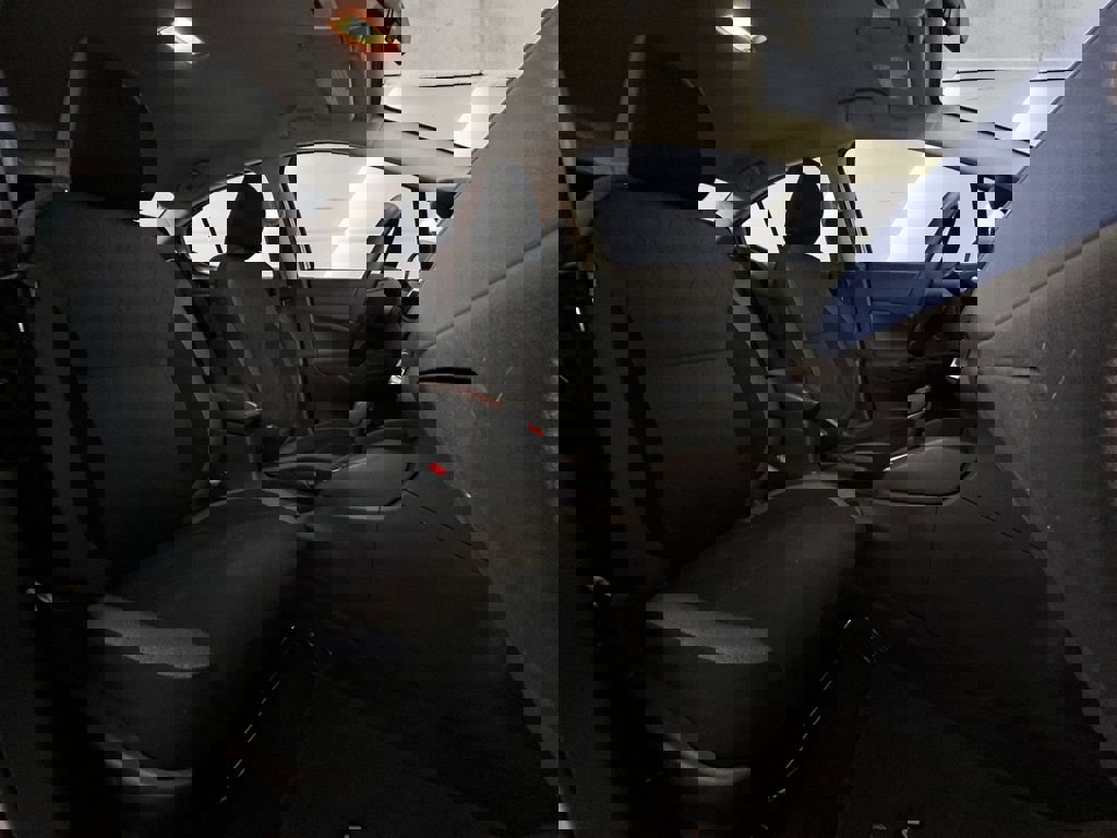 Used 2025 Nissan Versa SV w/ Trunk Package image 14