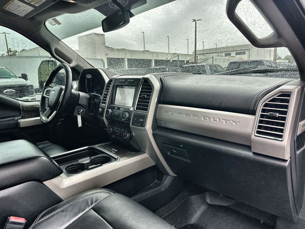 Used 2017 Ford F250 Lariat w/ Lariat Value Package image 28