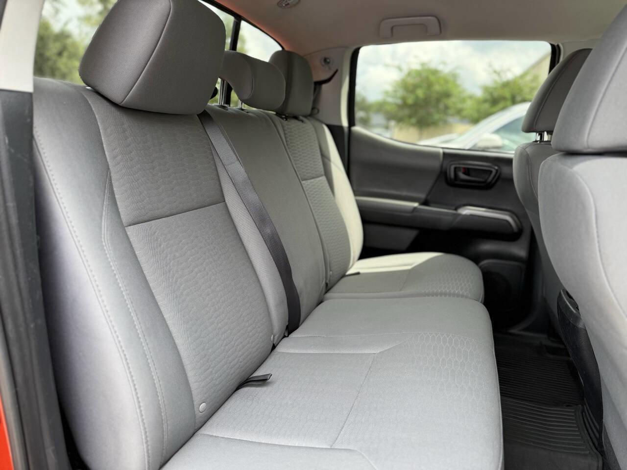 Used 2017 Toyota Tacoma SR5 image 23