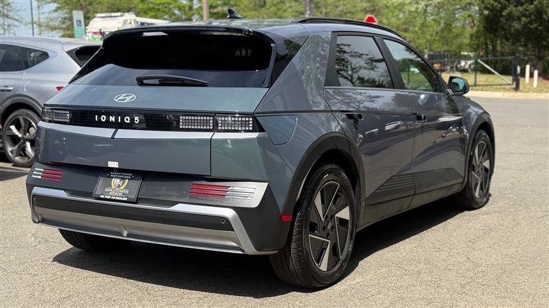 Used 2025 Hyundai Ioniq 5 SEL RWD image 5