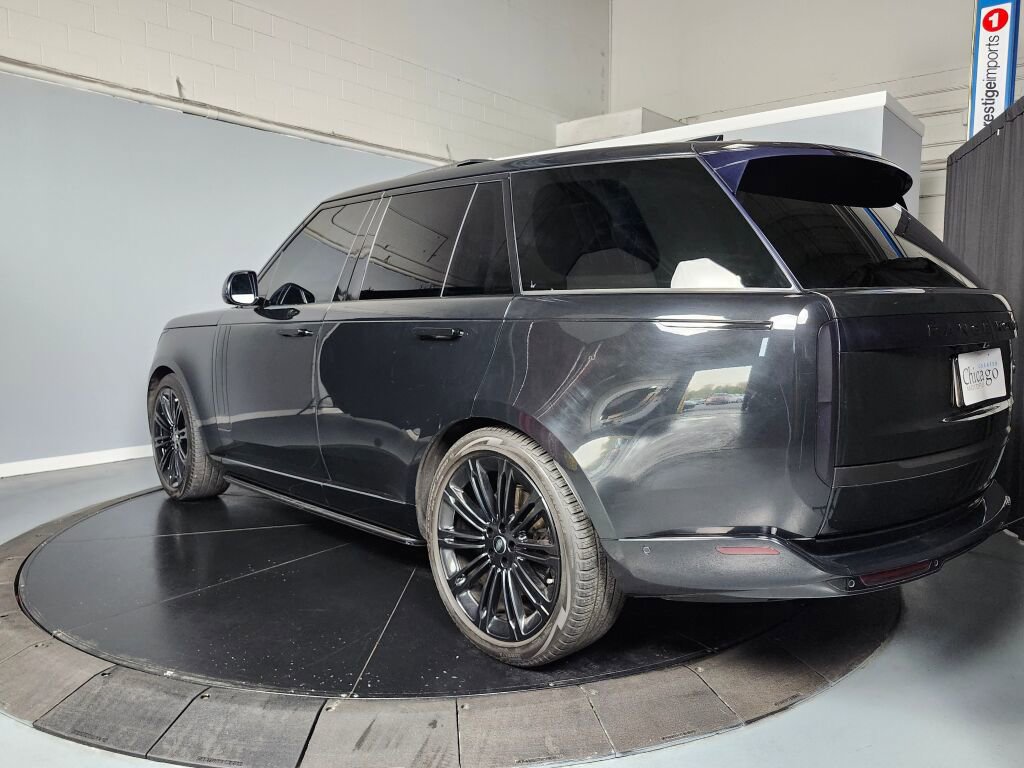 Used 2023 Land Rover Range Rover SE AWD/4WD image 10