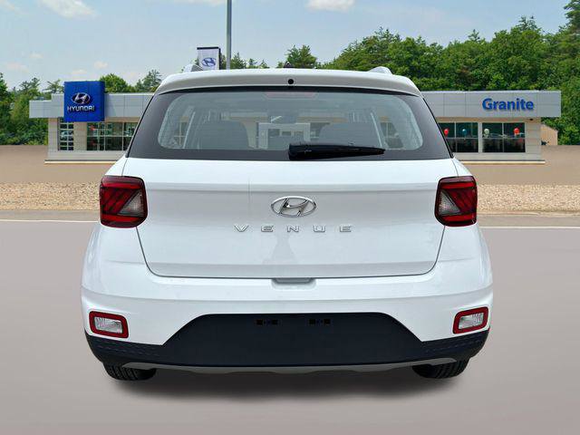 New 2026 Hyundai Venue SEL FWD image 6