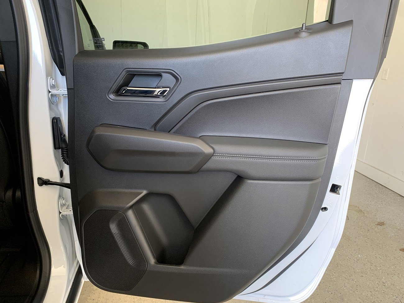 New 2024 Chevrolet Colorado LT w/ LT Convenience Package III image 39