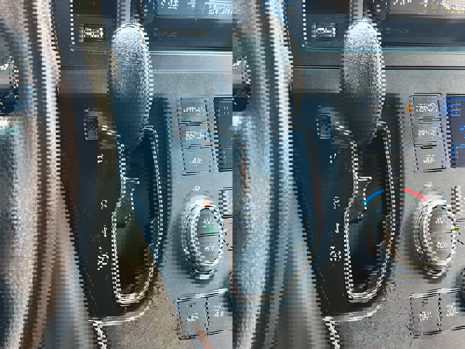 Used 2017 Toyota Sienna LE image 22