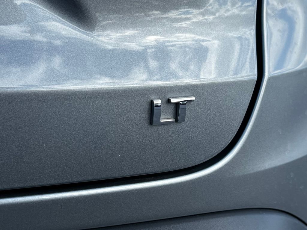 Used 2025 Chevrolet Trax LT image 12