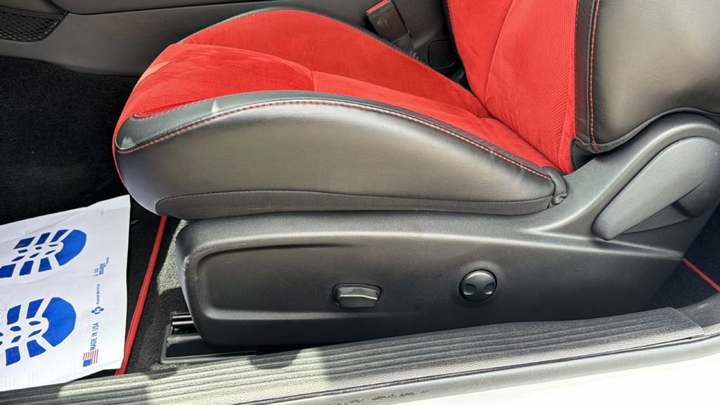 Used 2023 Dodge Challenger R/T Scat Pack image 15