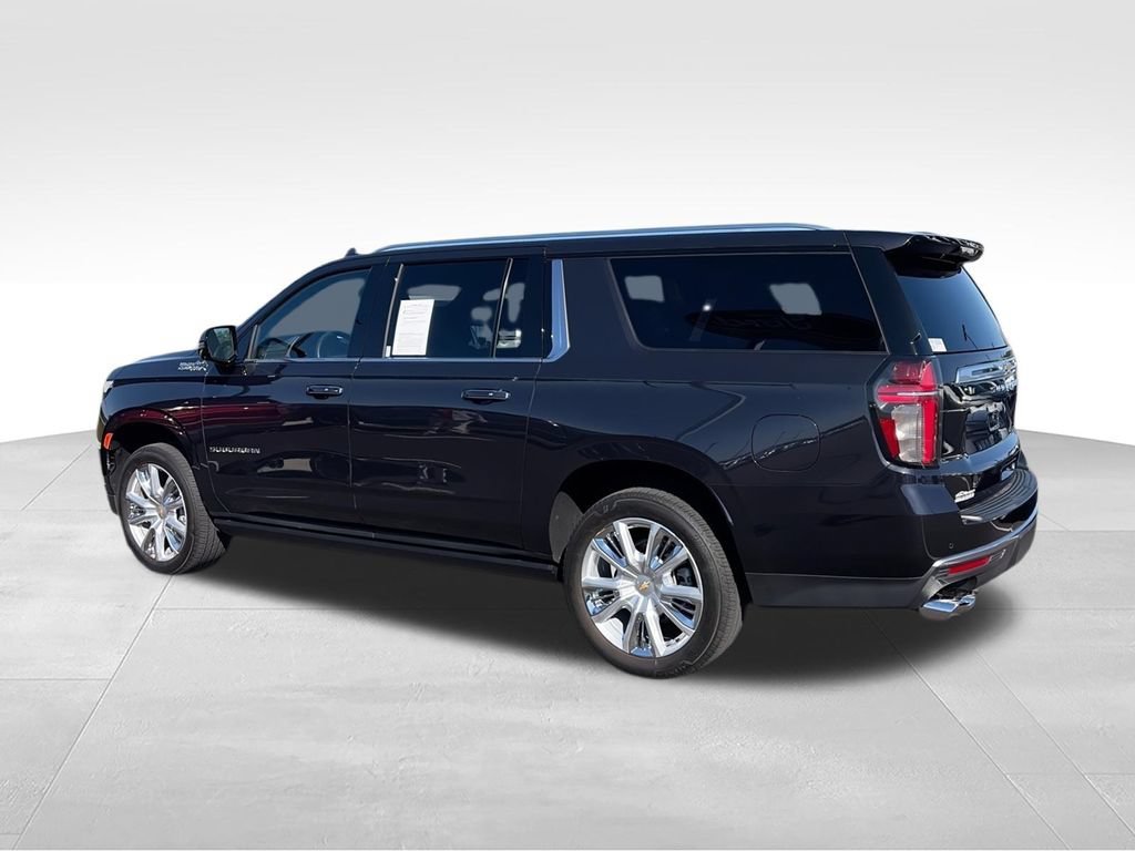 Used 2024 Chevrolet Suburban High Country AWD/4WD image 6