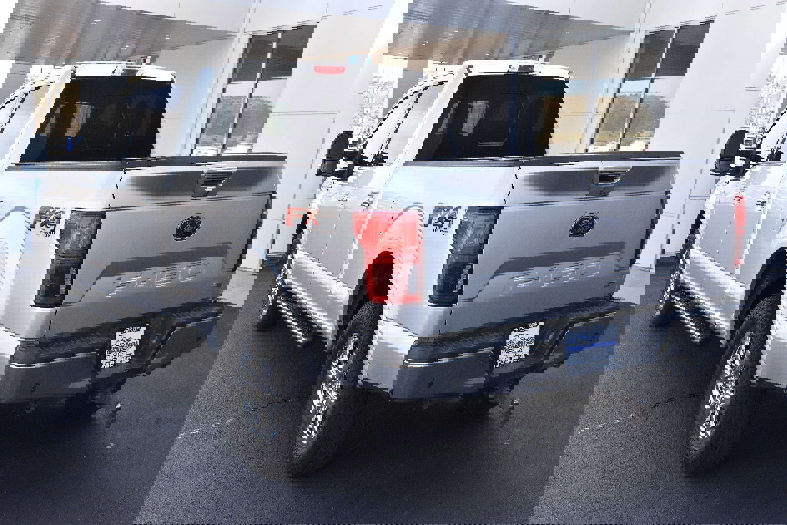 Used 2019 Ford F150 Lariat w/ Equipment Group 502A Luxury image 9