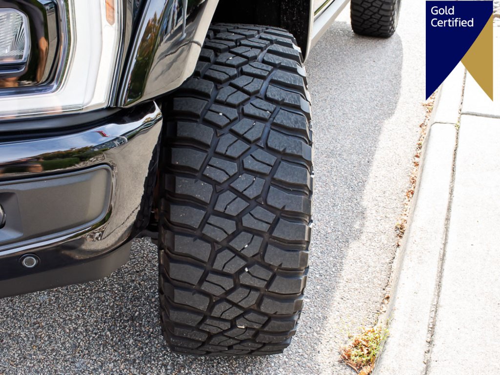 Used 2026 Ford F250 Lariat w/ Black Appearance Package AWD/4WD image 9