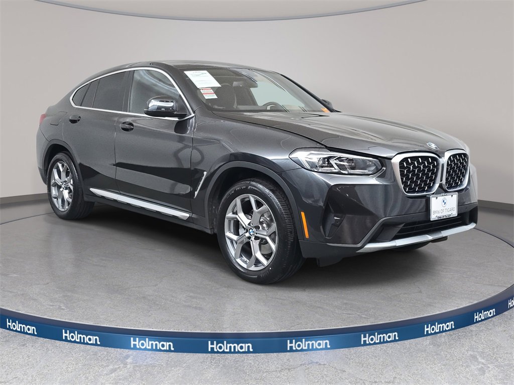 Used 2025 BMW X4 xDrive30i image 4