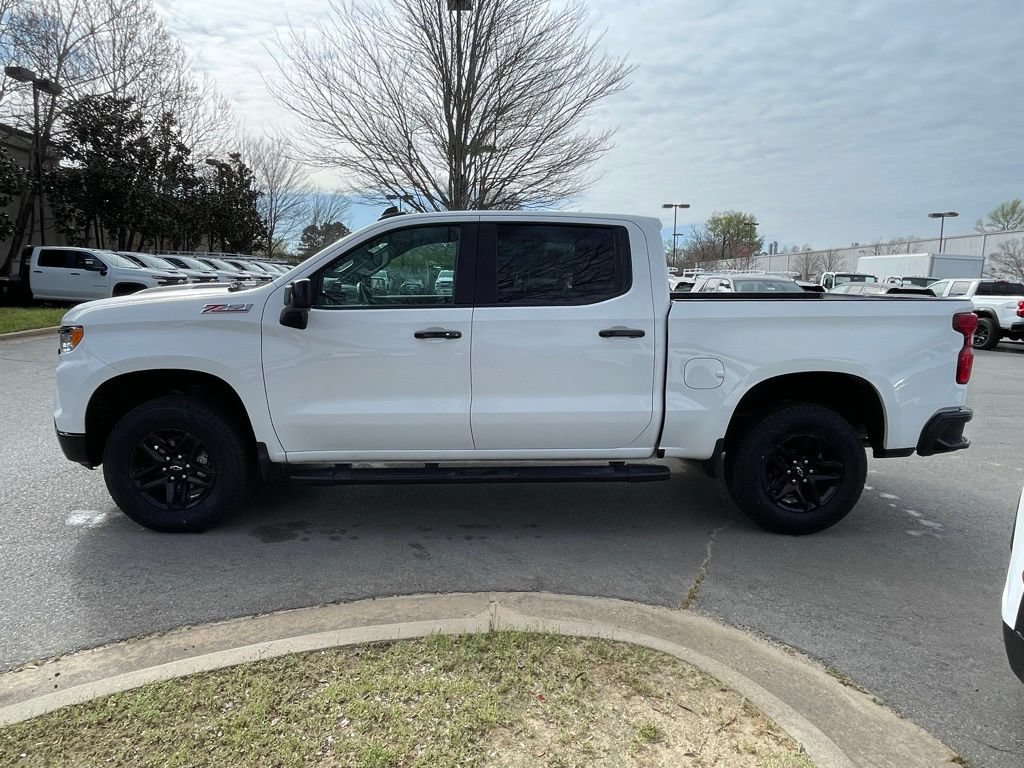 Used 2024 Chevrolet Silverado 1500 LT Trail Boss w/ Protection Package AWD/4WD image 4
