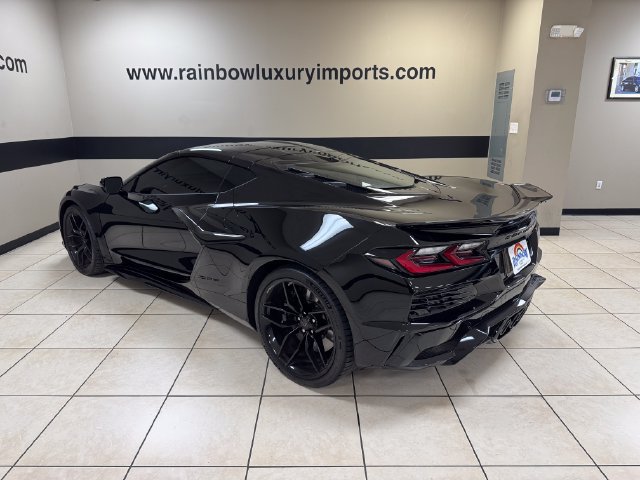 Used 2025 Chevrolet Corvette Z06 w/ Stealth Interior Trim Package RWD image 4