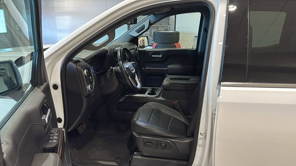 Used 2021 GMC Sierra 1500 SLT w/ SLT Premium Package AWD/4WD image 22