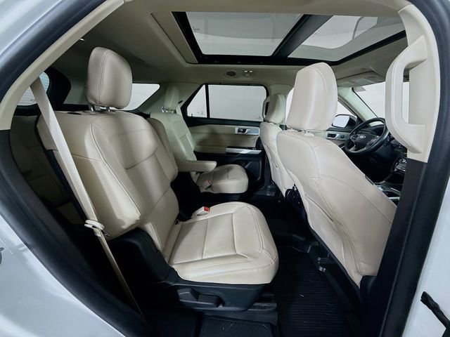 Certified 2021 Ford Explorer Limited w/ Equipment Group 301A image 30