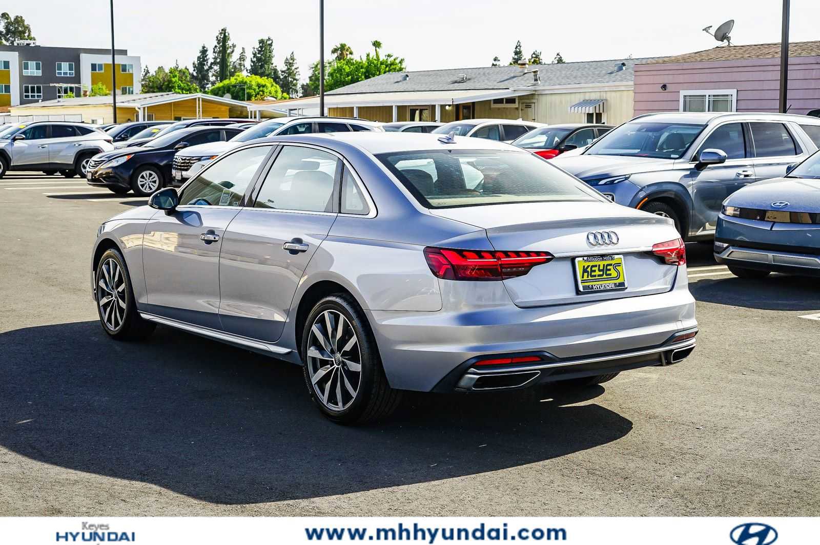 Used 2020 Audi A4 2.0T Premium w/ Convenience Package FWD image 2