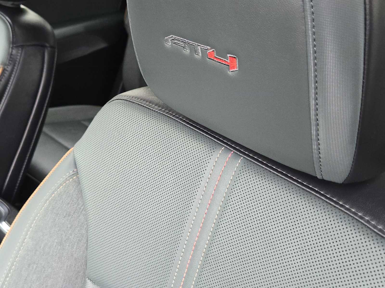 Certified 2025 GMC Acadia AT4 image 15
