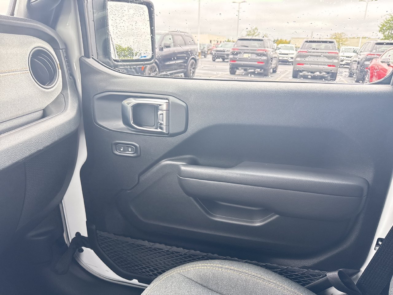 Used 2025 Jeep Gladiator Sport AWD/4WD image 24