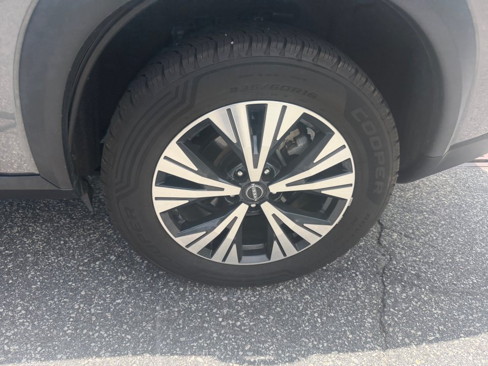 Certified 2022 Nissan Rogue SV FWD image 26
