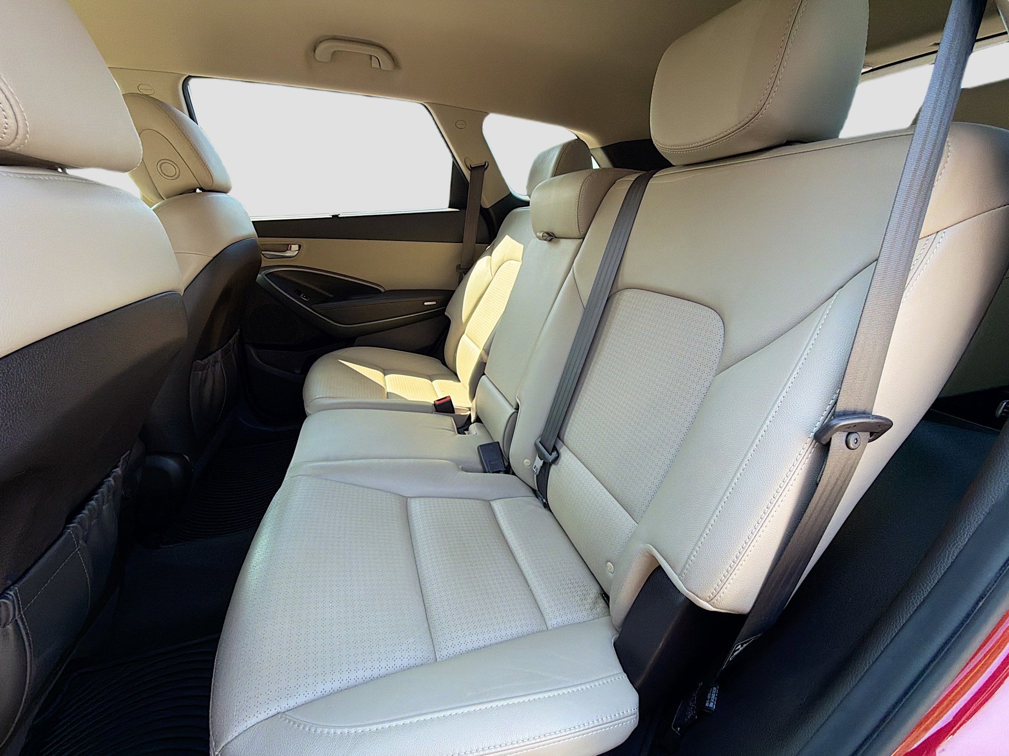 Used 2014 Hyundai Santa Fe GLS image 19