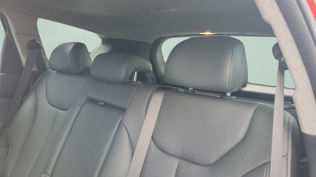 Used 2019 Hyundai Santa Fe FWD image 10