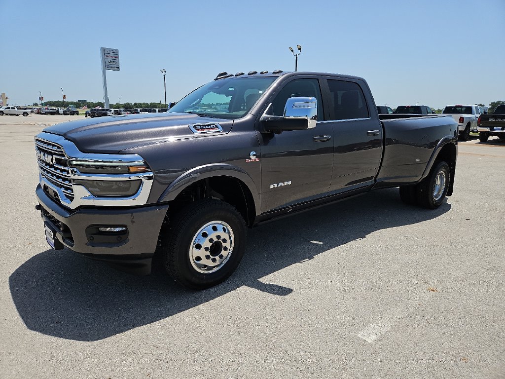 Used 2026 RAM 3500 Longhorn AWD/4WD image 2