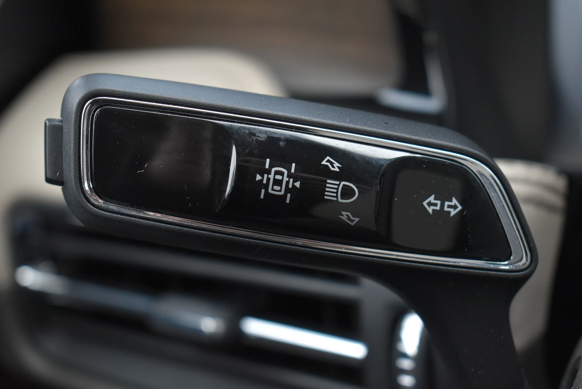 Used 2023 Lincoln Corsair Reserve w/ Equipment Group 201A image 23