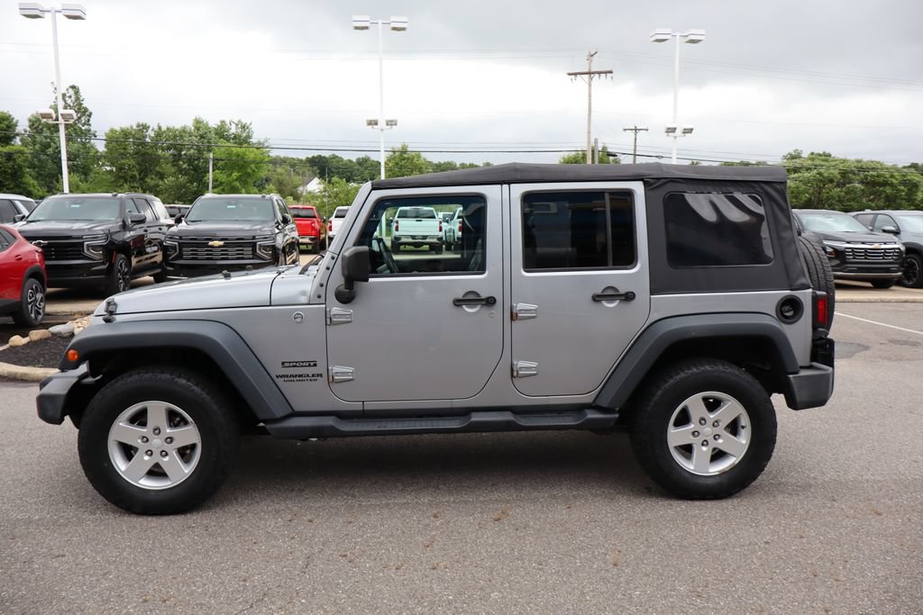 Used 2015 Jeep Wrangler Unlimited Sport w/ Quick Order Package 24S AWD/4WD image 21