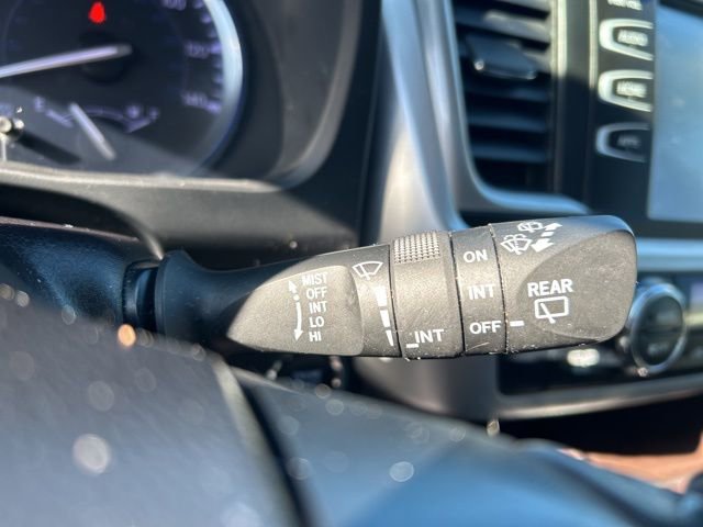 Used 2019 Toyota Highlander XLE image 25