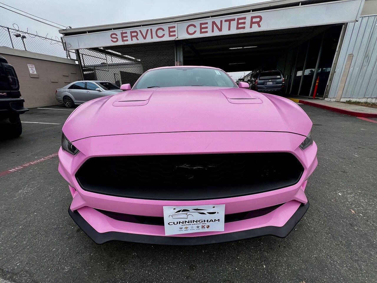 Used 2018 Ford Mustang Coupe image 4