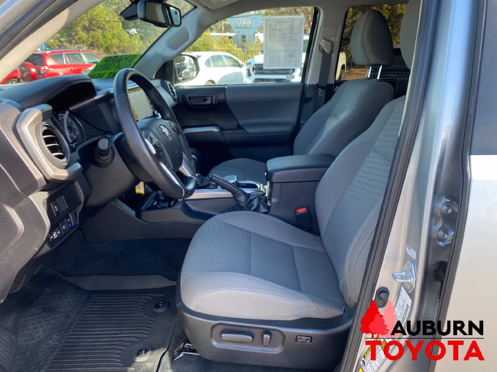 Used 2022 Toyota Tacoma SR5 w/ Black Out Package (TMS) RWD image 11