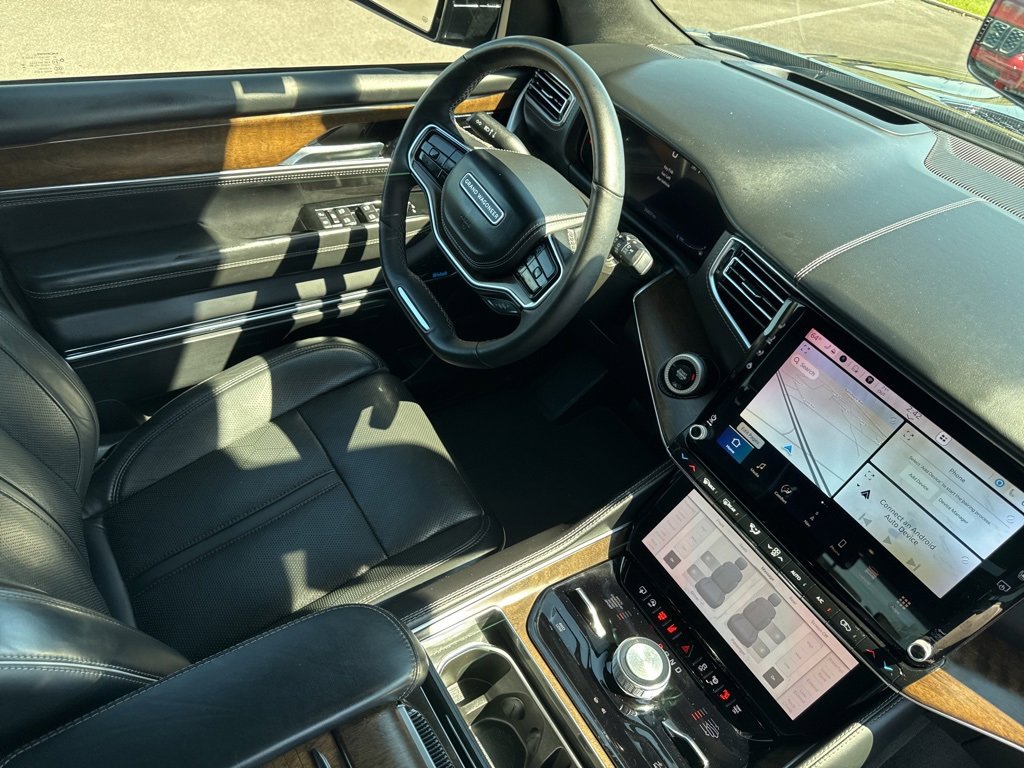 Used 2023 Jeep Grand Wagoneer L Series II image 41