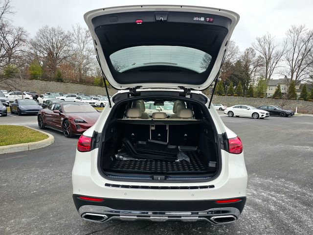 Certified 2025 Mercedes-Benz GLC 300 4MATIC image 11